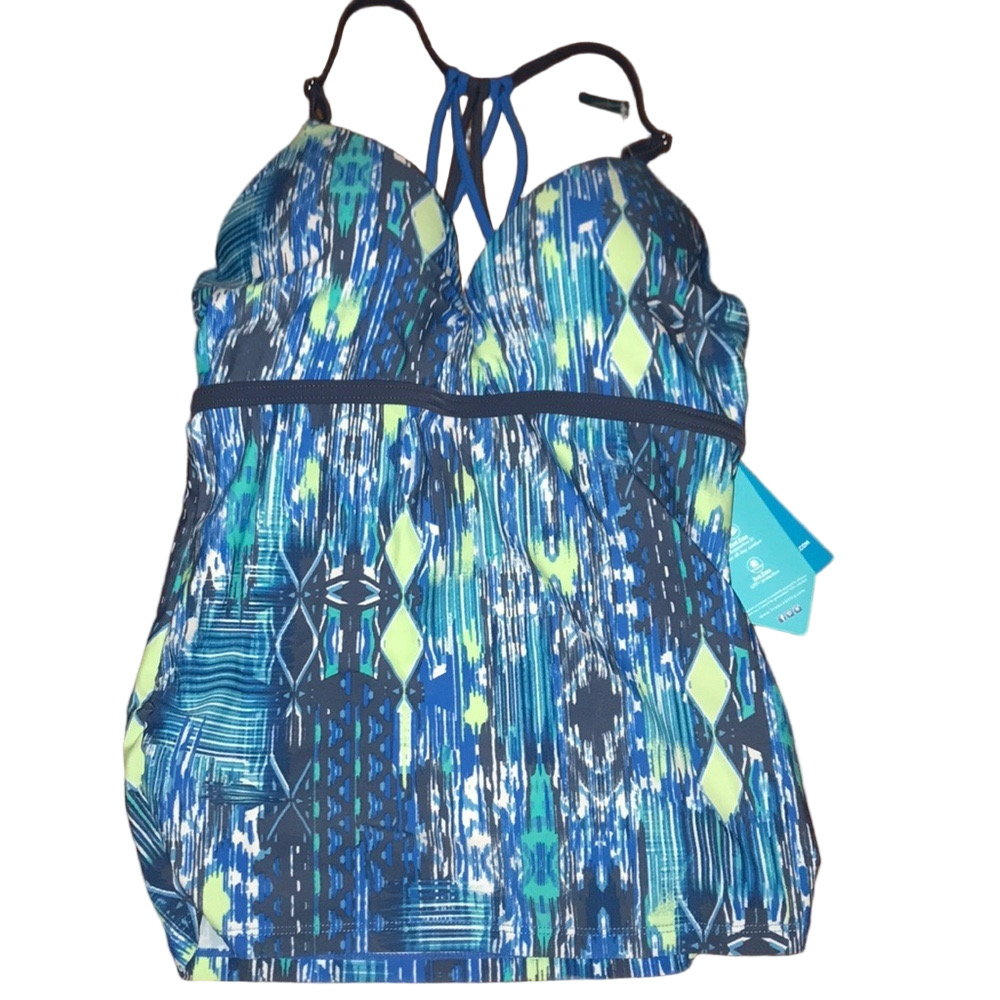 NWT women’s swim top S